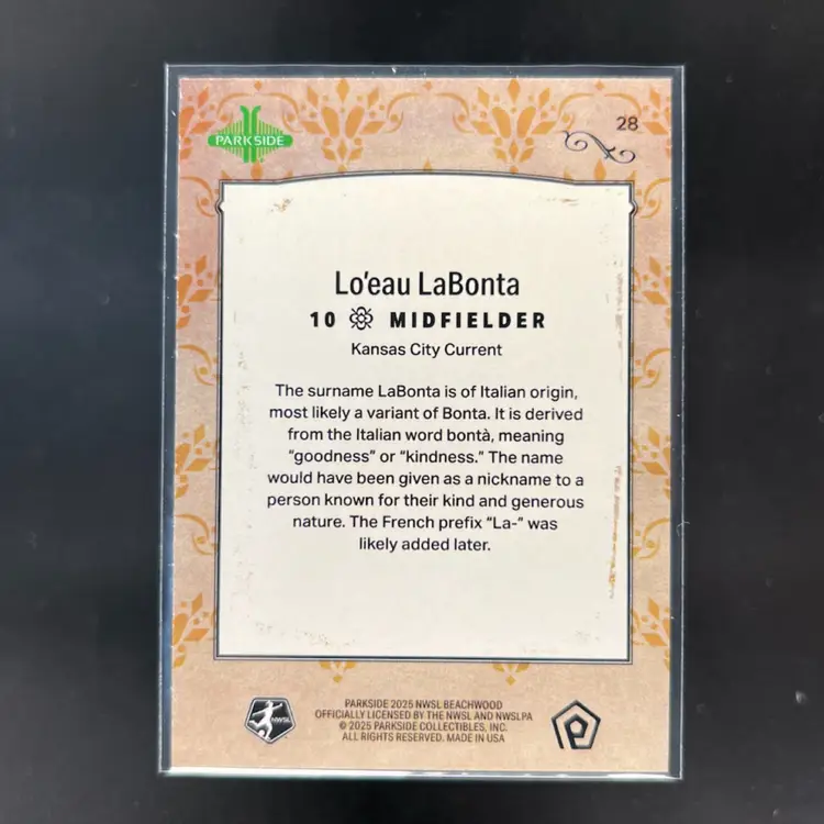 Lo’eau Labonta 2025 Parkside Beachwood Brand Lineage Soccer Card