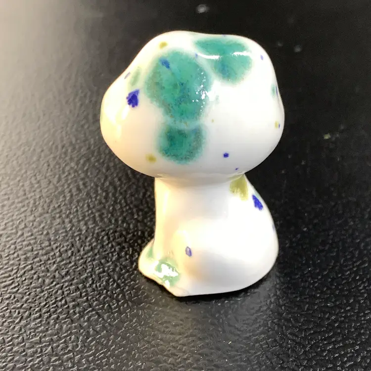 Art Pottery White Frog