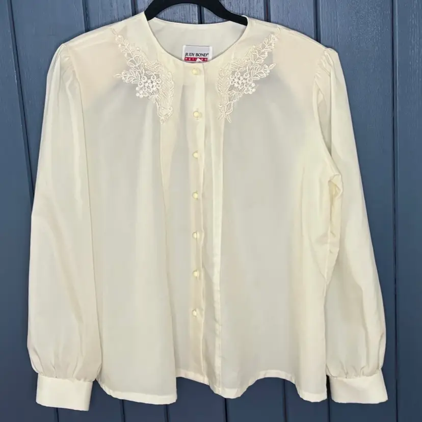 Vintage Cream Blouse Size 14P Petite 14 Lace Applique Trim Secretary Cottagecore