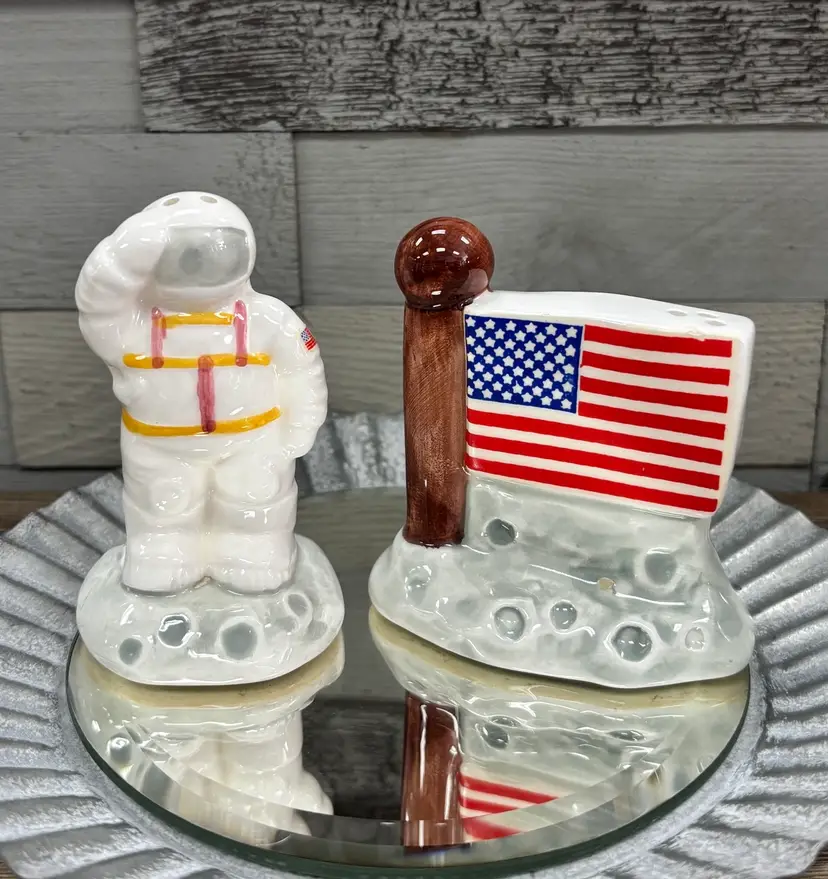 Vintage 1980’s Astronaut And Flag Salt & Pepper Shaker Set
