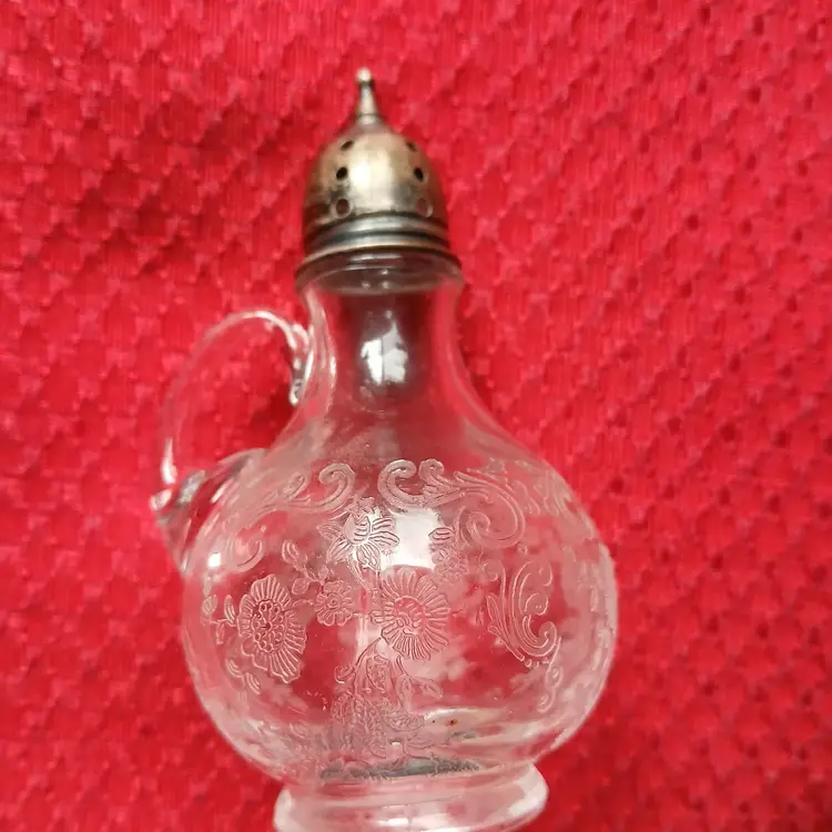 Vintage Cambridge Chantilly salt and pepper shakers