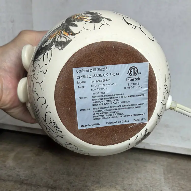 3-D Butterfly 🦋 Cutout Night Light