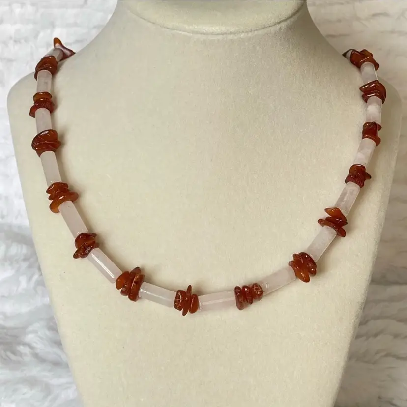 Rose quartz tube shaped and amber chip necklace