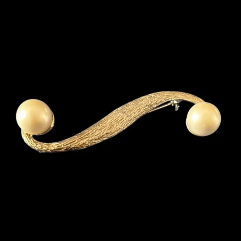 Vintage MCM DuBARRY Signed Brushed SilverTone Modernist Faux Pearl Swirl Brooch 2.63”