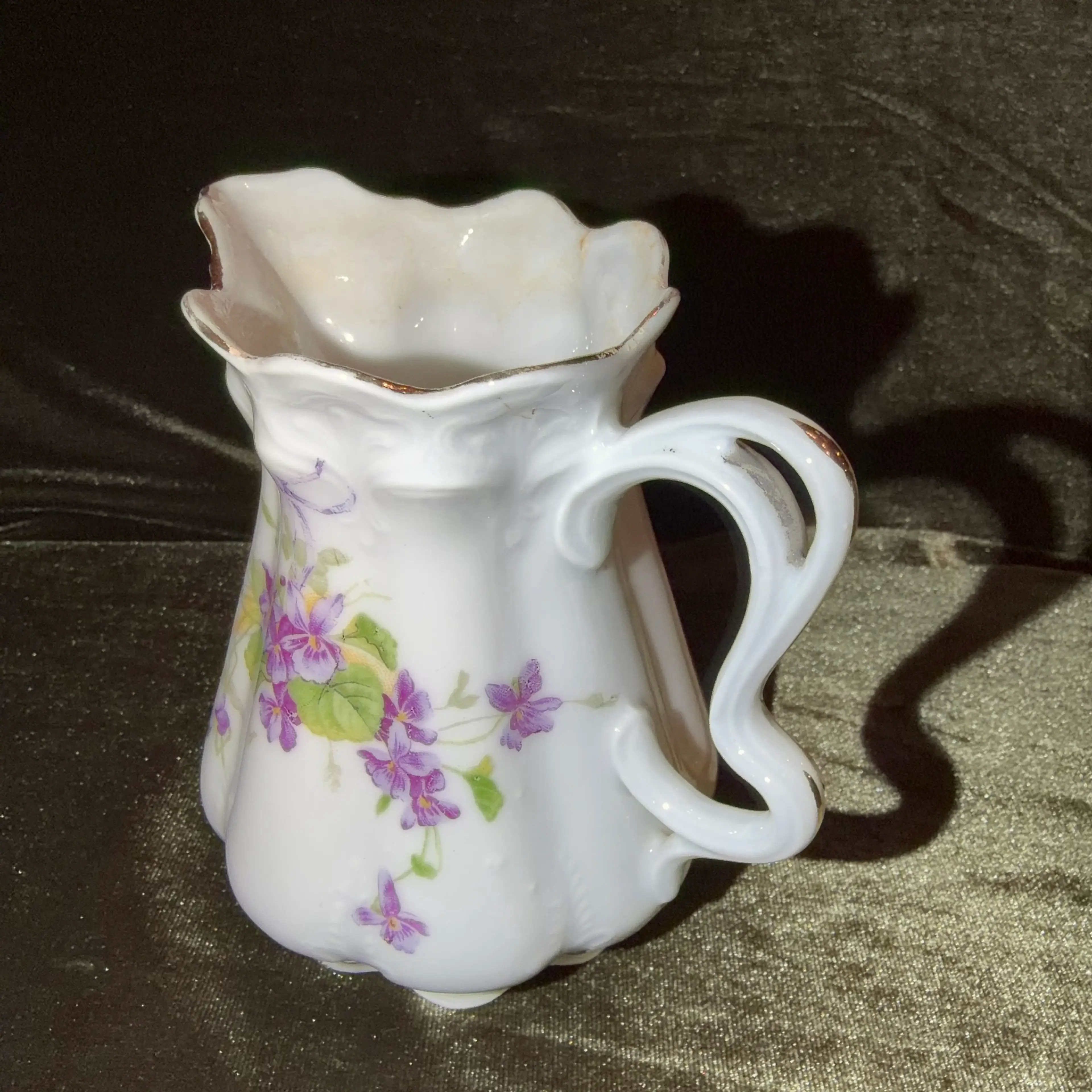 Image 4 of 8
