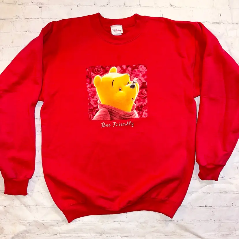 Vintage Disney Store Women’s Approx Size M/L LS Winnie The Pooh Graphic Pullover Single Stitch Sweatshirt