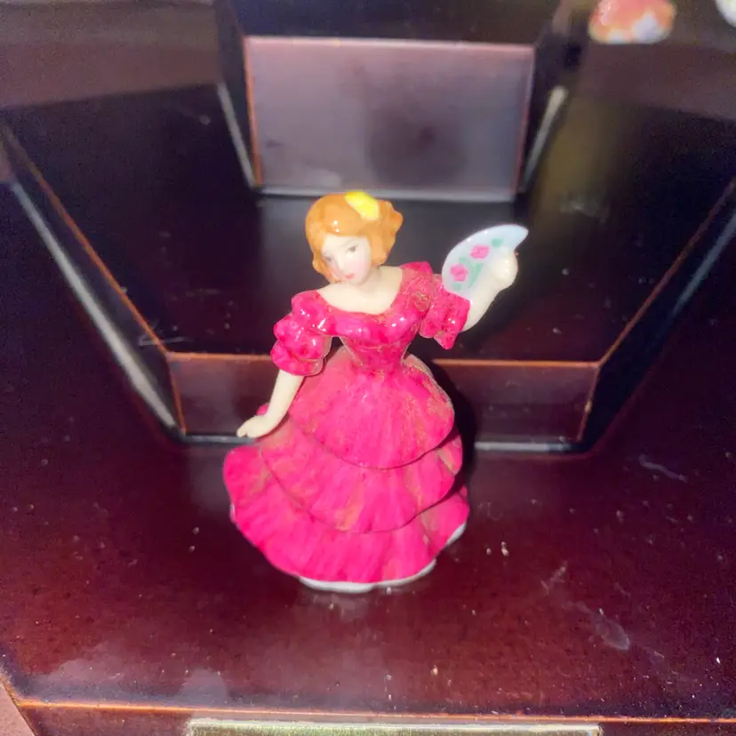 #19- 25% Off Sale - Royal Doulton Pretty Ladies Miniature Bone China Figurine Belle 1996 2"+ (was $24)