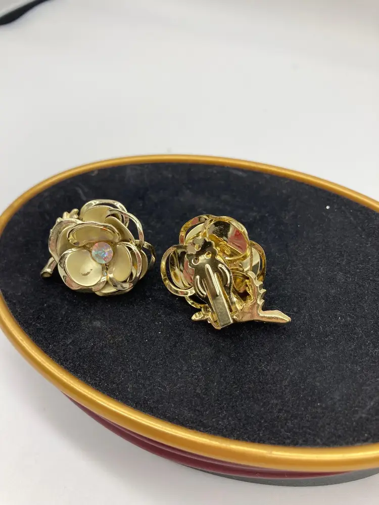 Gold Tone Flower Clip Earrings, Rhinestone Center, Vintage