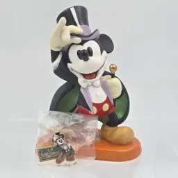 WDCC Magician Mickey Mouse "On With the Show" Sculpture with Cloisonné Pin