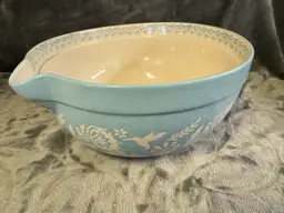 Pioneer Woman Stoneware Large 11” Mixing Bowl Pour Spout Mazie Hummingbird Blue