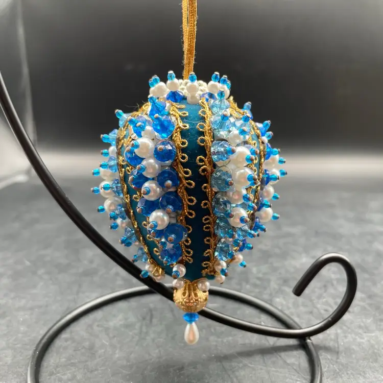 VTG Set Of Two Push Pin Ornaments