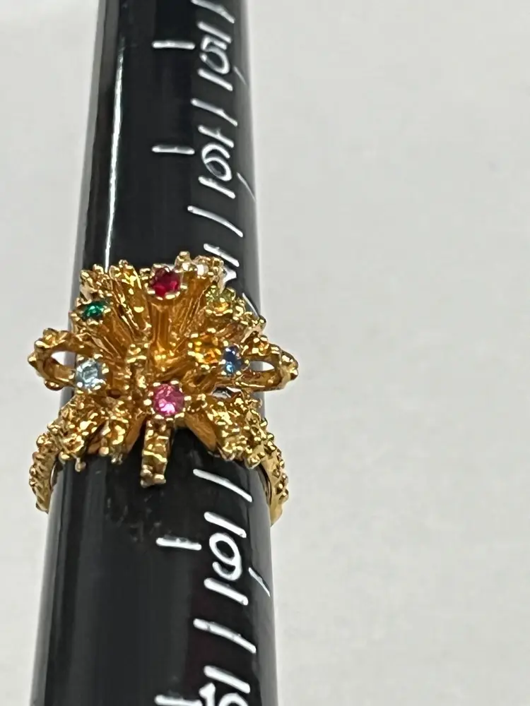 Multi Stone Ribbon Ring 18kt HGE