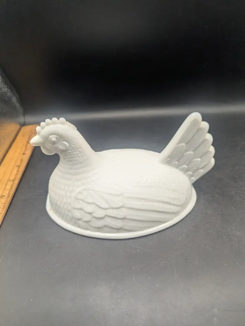 Vintage Milk Glass Hen on Nest Top Only Nesting Rim is 6" and it is 7" long from nose to tail.