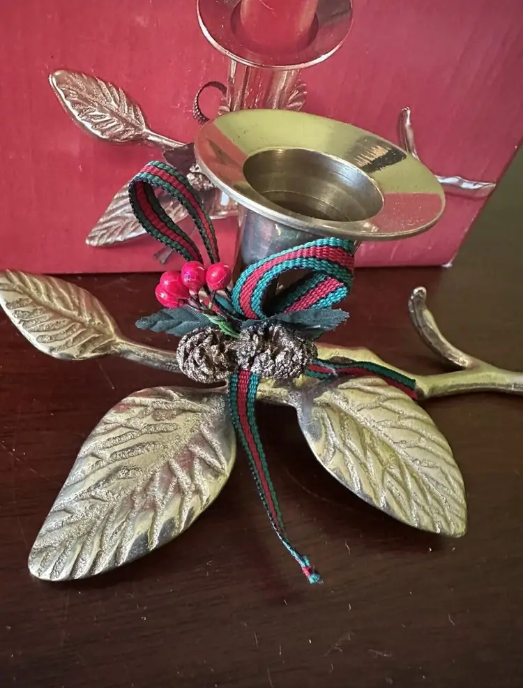 Vintage Brass Leaf Branch Taper Candle Holder Centurion Collection Holly 7”