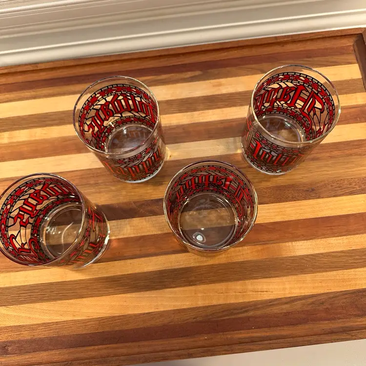 Beautiful Set of 4 vintage "Happy Holidays" glasses by Houze Glass Co.