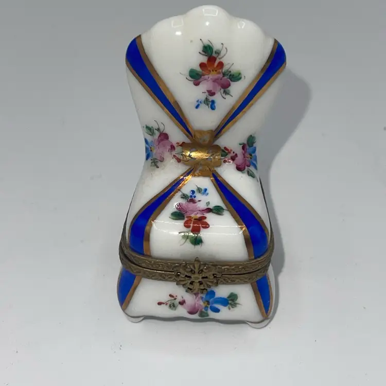Limoges Hand Painted Dubarry Cobalt Porcelain Mini Chair Trinket Box France 2.25
