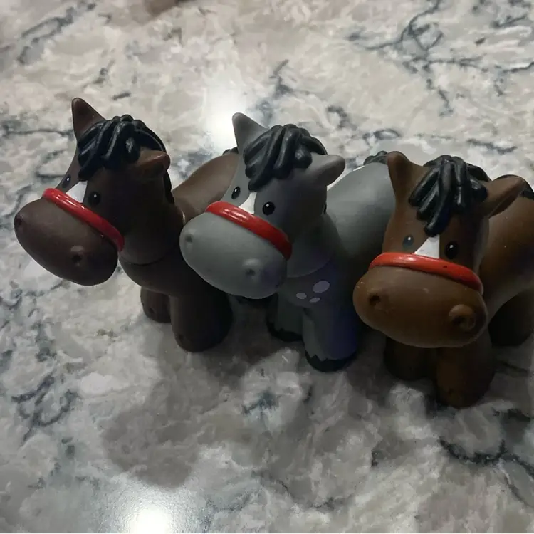 Fisher price Little People Horse Figures Lot 3
