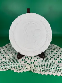 Vintage Fenton Mothers Day Plate