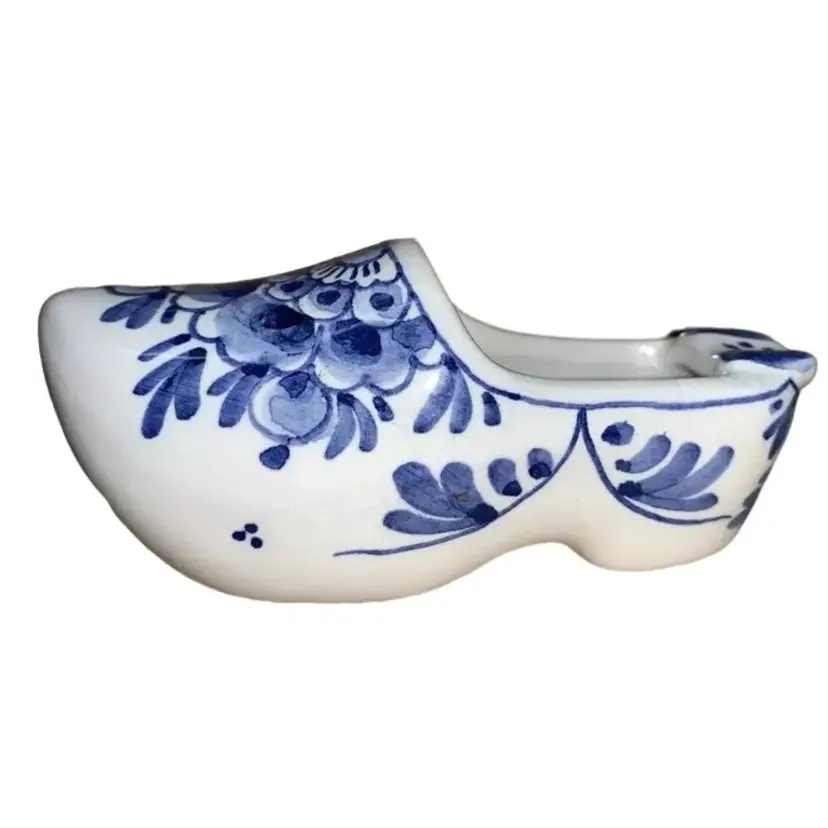 FLORAL CERAMIC PORCELAIN DUTCH SHOE ASHTRAY 4.5” blue & white Delft