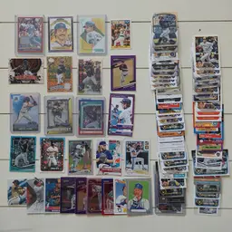 Lot of 80 Milwaukee Brewers cards. Includes Yount jersey /99, 2#'d, inserts rookies Parallels +.