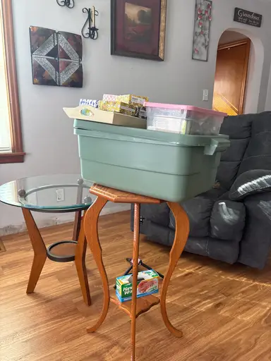 Pop Up With LE $3 Jewelry 