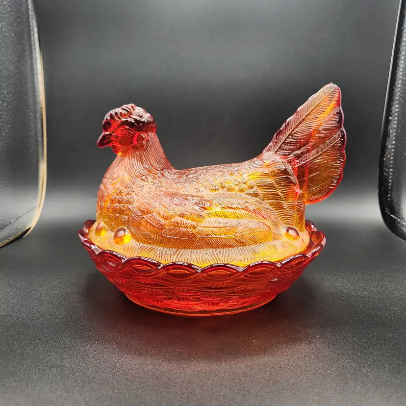 Vintage Amberina Hen on Nest