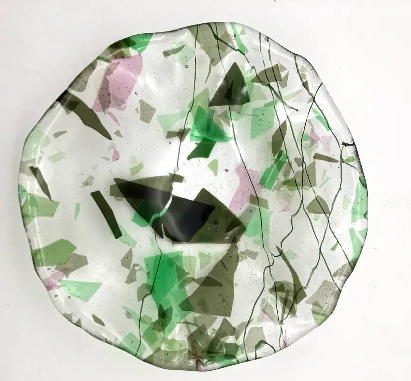 BIN - Cute Fused Glass Trinket Dish 5” Unsigned