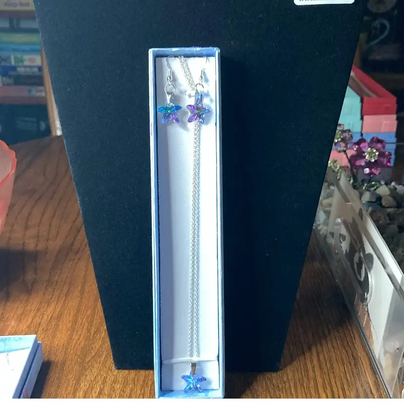 HAND MADE BY ME! NEW Matching Necklace And Fish Hook Earrings Set! 18β Chain! Will Arrive In Jewelry Box!