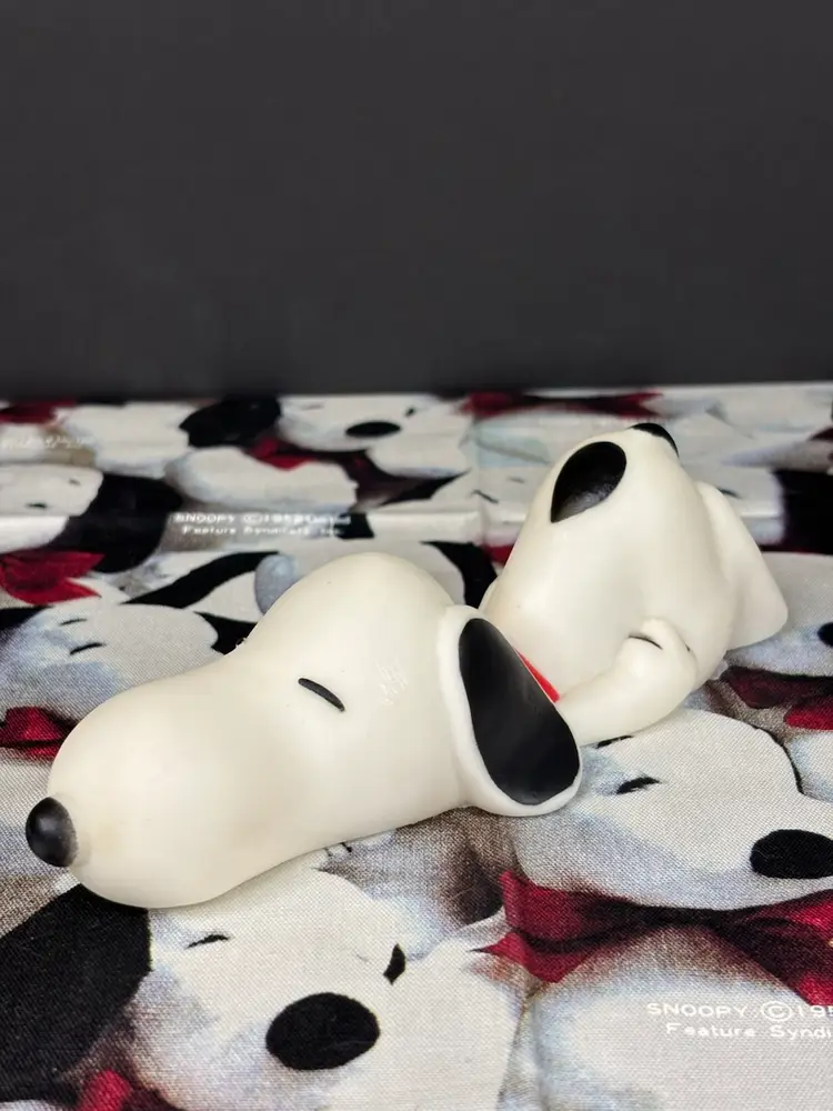 Snoopy Rubber Squeak Toy