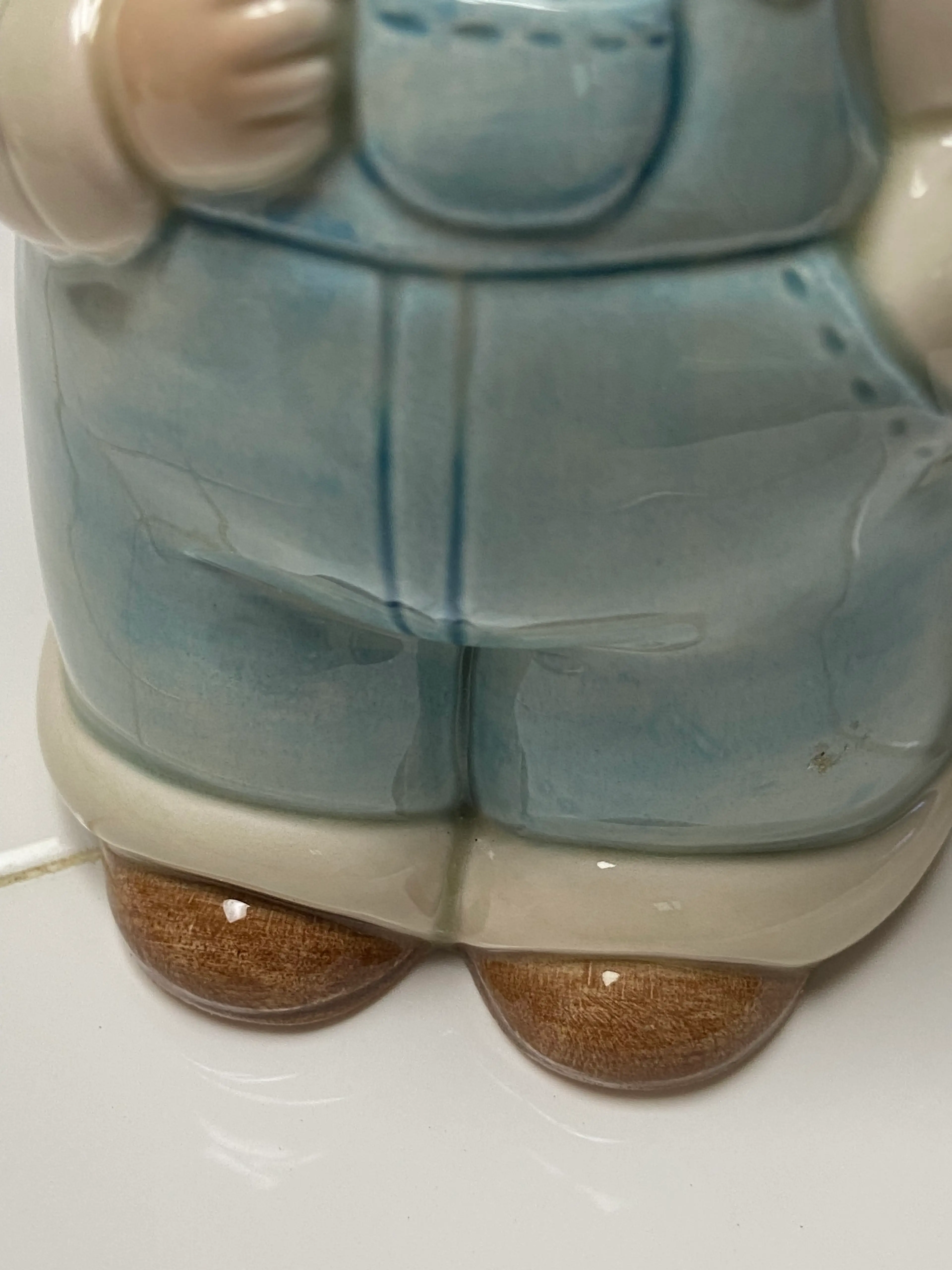 Image 2 of 6