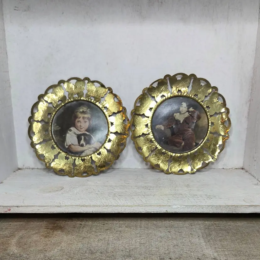 Vintage Brass Tone Butterfly 🦋 Frames