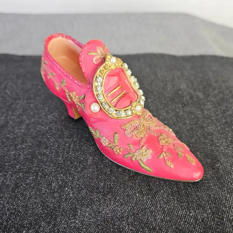 Ceramic Mini Shoe Collectible Nostalgia Popular Imports VTG 1999