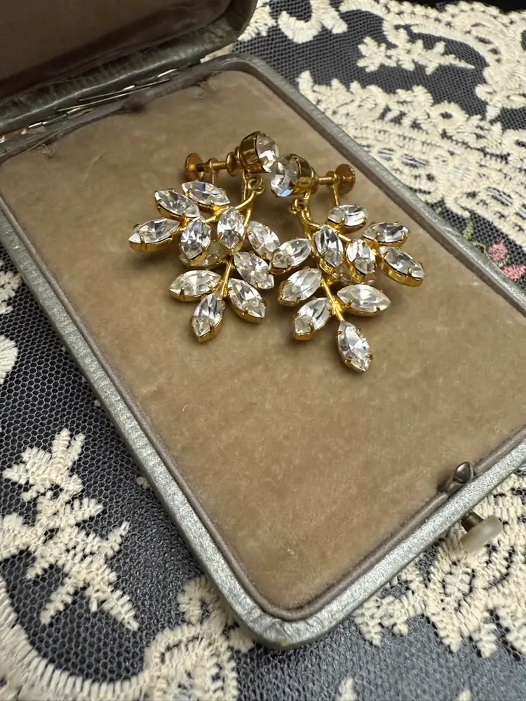Austrian Crystal Vintage Screw back Earrings