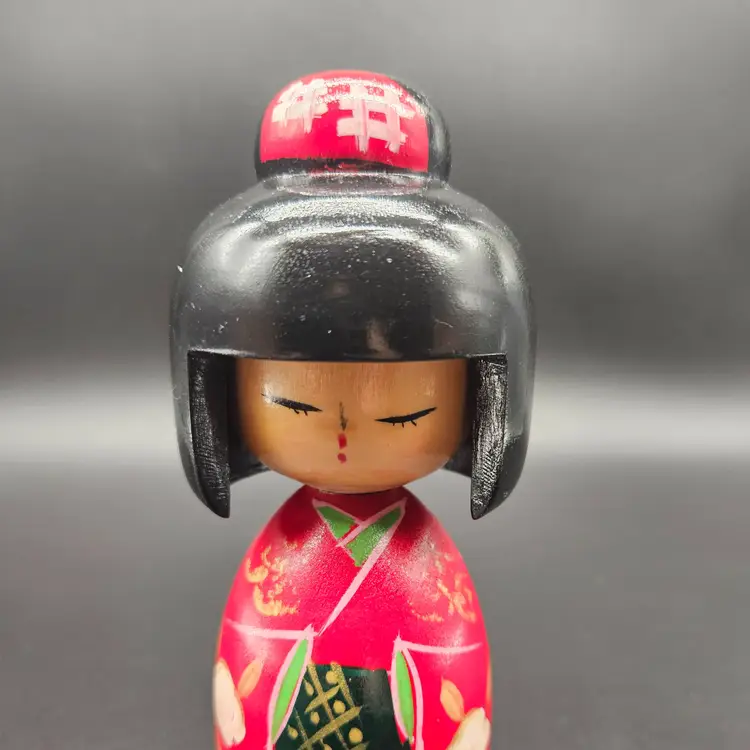 Shirokiya Japan Creative Kokeshi Face-Changing Doll Flower Red Kimono Signed 6"