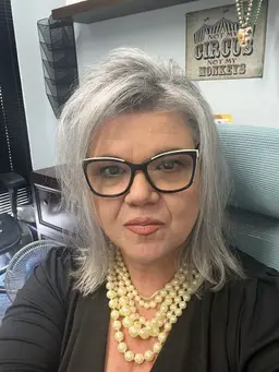 Kathy@BellasTreasures