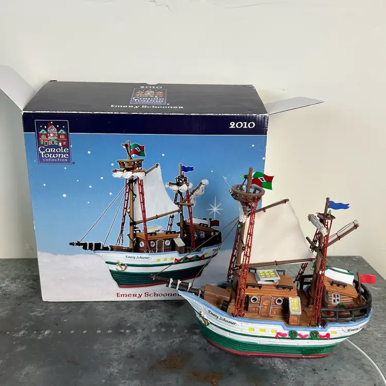 Lemax Carole Towne Collection Emery Schooner Boat Ship Village 2010 New TESTED