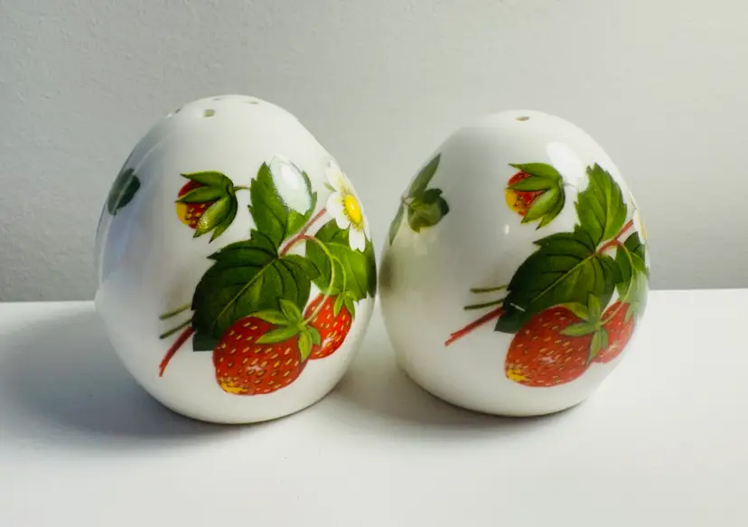 Vintage Egg Shape With Strawberry Decor Salt & Pepper Shakers Made In England
