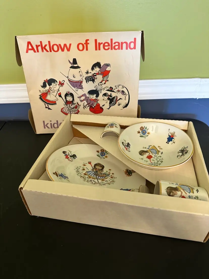 Arklow Ireland Mary Mary Nursery Rhyme Kiddies Table 4 Piece Set Ironstone