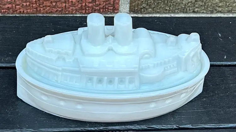 Vintage Battleship Condiment Boat Box in Opaque White Glass - E. C. Flaccus Company
