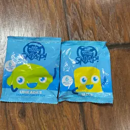 2 Sonic Red Button & Friends Snap Toys