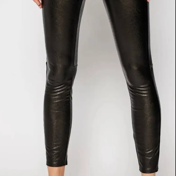 SPANX Leather Like Classic Black Skinny Fit Ankle Pants Smooth Shaping Size S