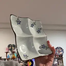 4-section Square Speckled Ceramic Blue Flower Dish 7”