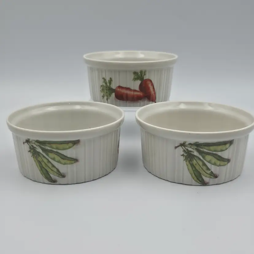 Chamart France Porcelaine à Feu Vegetable Ramekins set of 3