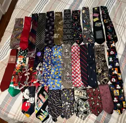 45 Men’s Ties Disney, Looney Tunes, And Others