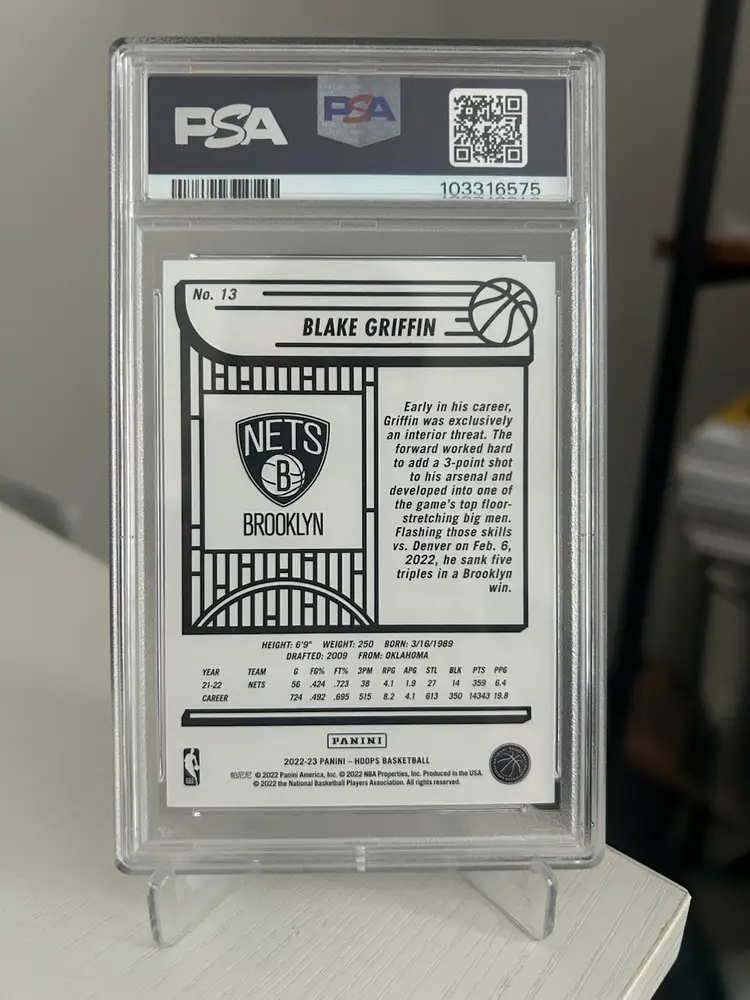 2022 Panini NBA Hoops Blake Griffin Blue Explosion /59 PSA 9 #13 Jersey #’d