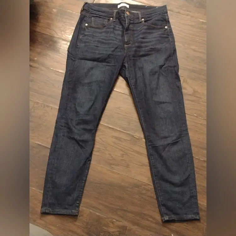 LOFT Blue Straight skinny crop Leg Jeans with Subtle Texture Size 30/10.