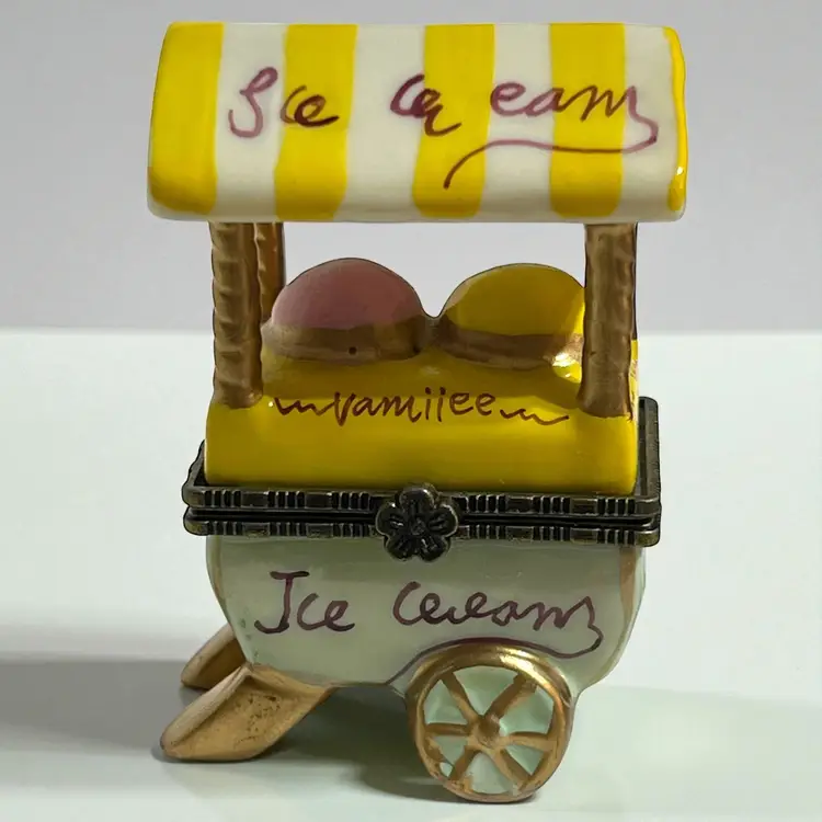 Vintage Ice Cream Cart Hinge Ceramic Trinket Box 3.25" X 2"