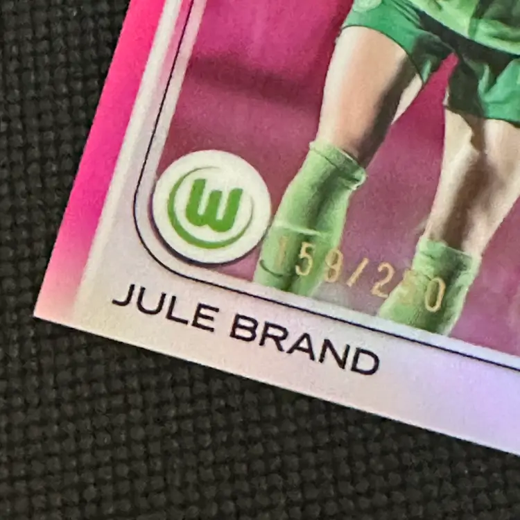 Jule Brand 159/250 Pink Refractor #78 - 2024/25 Topps Chrome Gold UEFA Wolfsburg