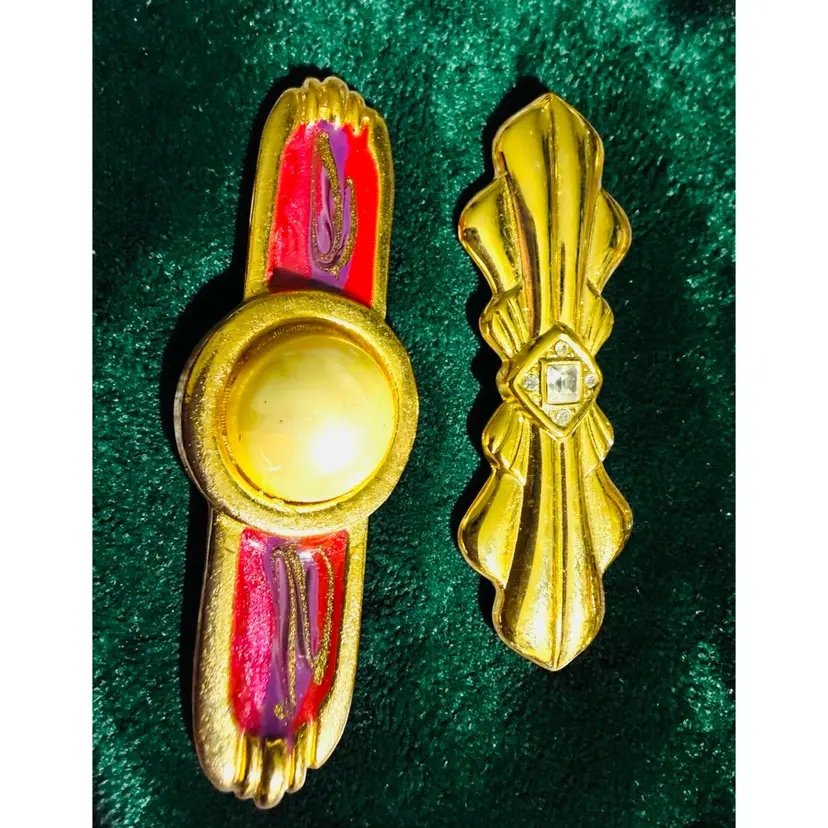 Lot Of 2 Gold Tone 80s Art Deco Revival Brooches