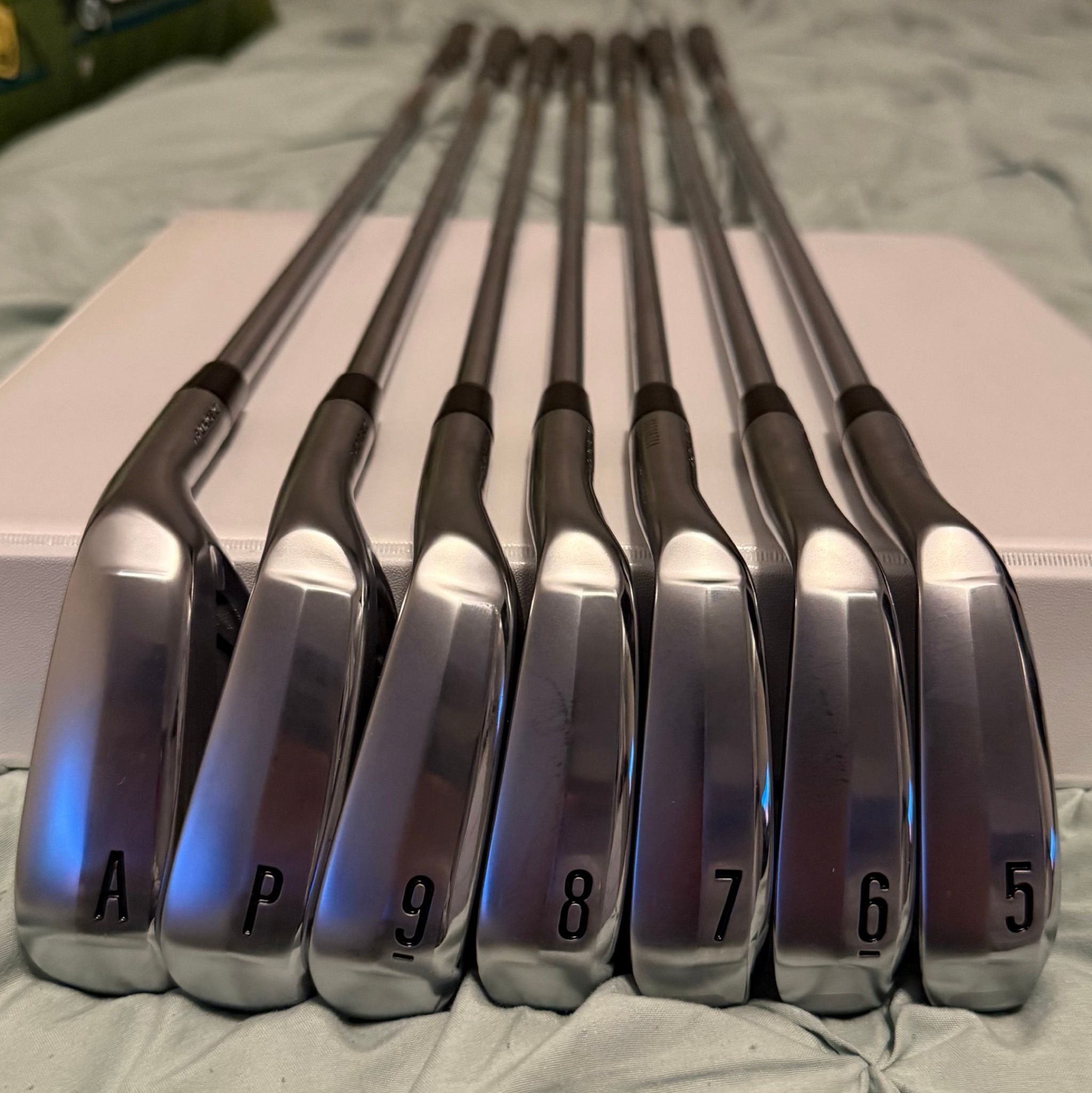 名鉄7000系、Rod2015 Stacked Golf · Srixon ZXI5 RH Forged Iron Set 5-PW, AW - Dynamic